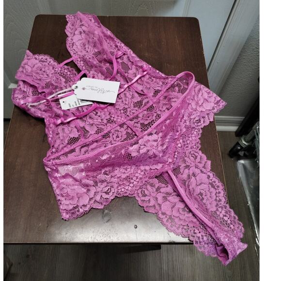 In Bloom by Jonquil Size Small Juliet Orchid Lace Halter Neck Thong Teddy NWT - Picture 3 of 8